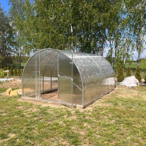 Szklarnia z poliwęglanu Nowa